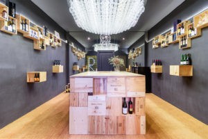 wine store mejores proyectos de interiorismo para locales comerciales madrid javier bravo