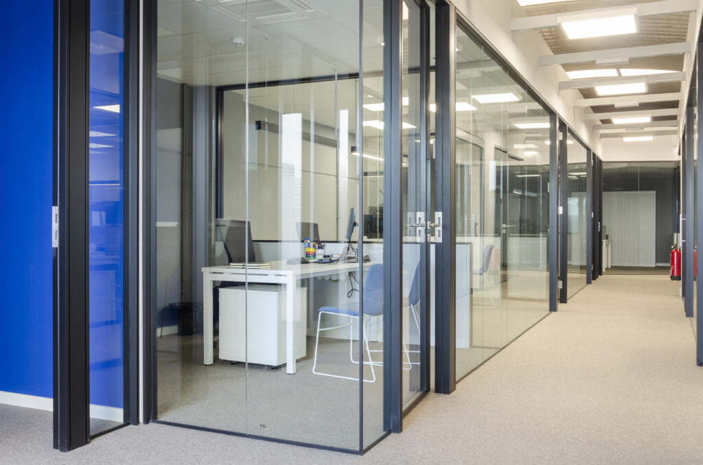 _DSC0108 svg+xml;charset=utf