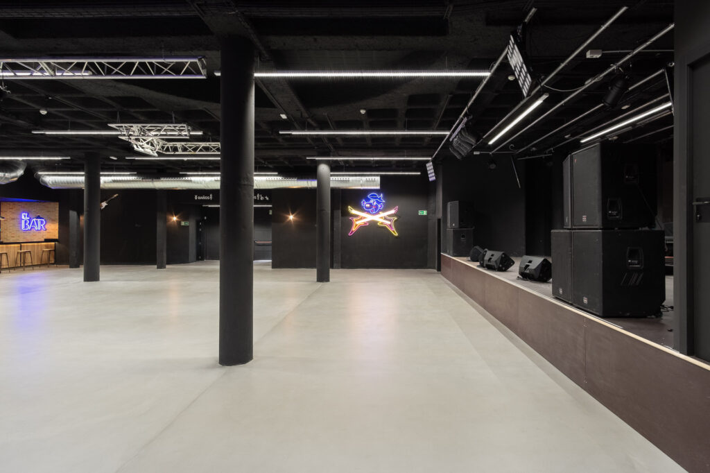 03 svg+xml;charset=utf