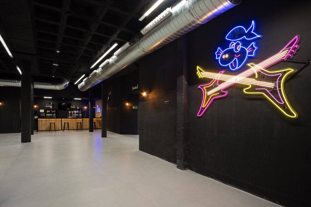 08 svg+xml;charset=utf