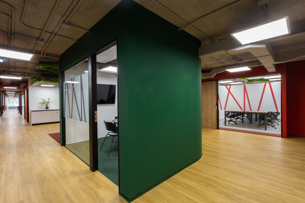 20220504 Oficinas WORKSITE NEVILLE-13- HQ svg+xml;charset=utf