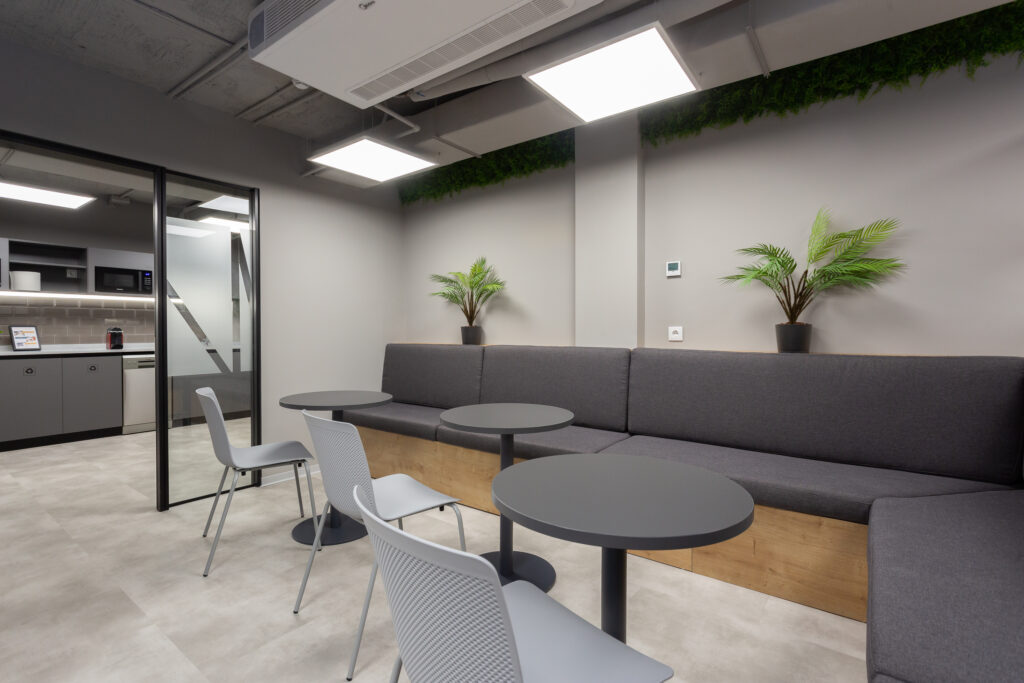 20220504 Oficinas WORKSITE NEVILLE-2- HQ svg+xml;charset=utf