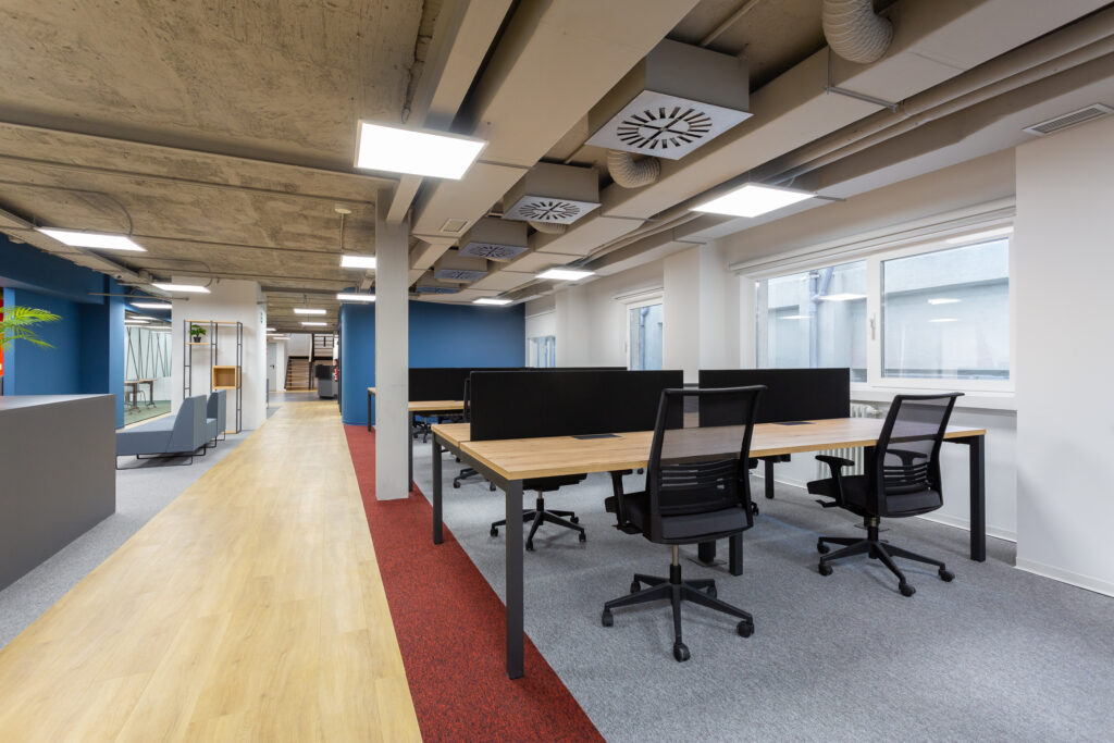 20220504 Oficinas WORKSITE NEVILLE-3- HQ svg+xml;charset=utf