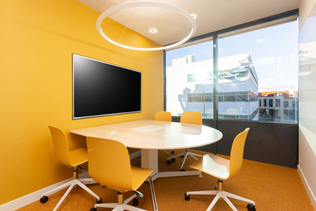 20230118 Avenida de Bruselas 5 (Alcobendas)-12-Editar- HQ svg+xml;charset=utf