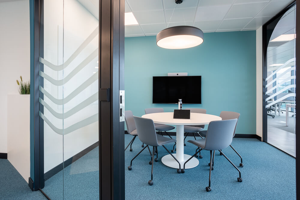 4. Rediseño de oficinas - Axians svg+xml;charset=utf