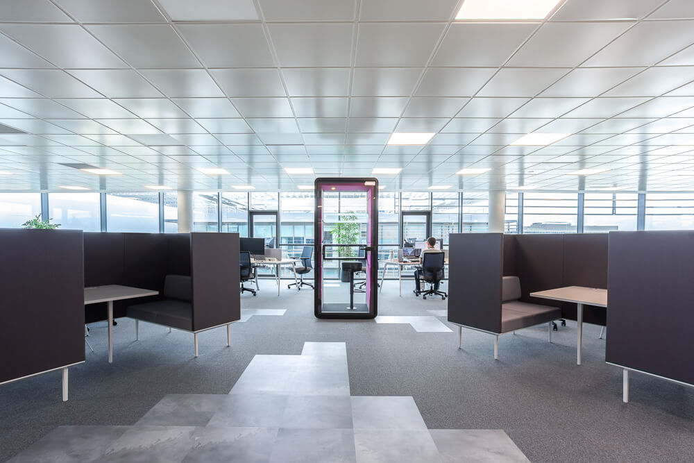 5. Rediseño de oficinas - Axians svg+xml;charset=utf